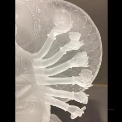 Tượng Thiên Thủ Quan Âm Ngồi, Chất Liệu Lưu Ly Màu Trắng, Kích Thước 21x16x13cm 5 Tuong Thien Thu Quan Am Ngoi Chat Lieu Luu Ly Mau Trang Kich Thuoc 21x16x13cm 3