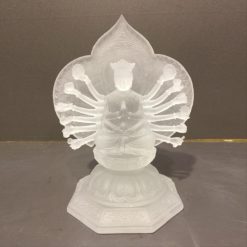 Tượng Thiên Thủ Quan Âm Ngồi, Chất Liệu Lưu Ly Màu Trắng, Kích Thước 21x16x13cm 2 Tuong Thien Thu Quan Am Ngoi Chat Lieu Luu Ly Mau Trang Kich Thuoc 21x16x13cm 6