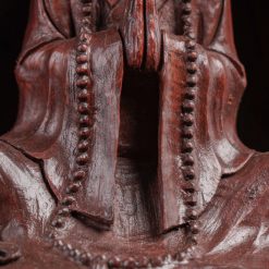 Tượng Đạt Ma ngồi thiền bên chuông gỗ trắc SP7020 4 Tượng Đạt Ma ngồi thiền bên chuông gỗ trắc SP7020