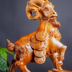 Tượng dê gỗ ngọc am Nhất Dương ngậm xâu tiền
