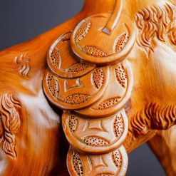 Tượng dê gỗ ngọc am Nhất Dương ngậm xâu tiền