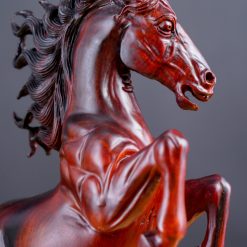 Tượng ngựa để bàn Nhất Mã gỗ trắc 35cm SP7470