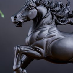 Tượng ngựa để bàn phong thủy Nhất Mã gỗ mun 2 Tượng ngựa để bàn phong thủy Nhất Mã gỗ mun