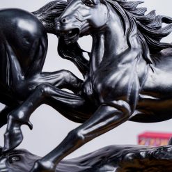 Tượng ngựa gỗ phong thủy song mã gỗ mun