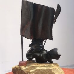 Tượng Quan Công gỗ trắc