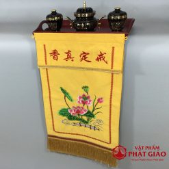 Cờ Giới Định Chân Hương Màu Vàng Thêu Hoa Sen 36x60cm 3 3 40