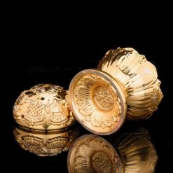 Lu Tram Tam Cat Tuong Bang Dong Dat Vang Kich Thuoc 13cm x 14.5cm Trong Luong 32kg 3