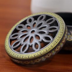 Lư Trầm Xông Hoa Văn Bằng Sứ, Nắp Gang, Đường Kính 8cm 1 Lu Tram Xong Hoa Van Bang Su Nap Gang Duong Kinh 8cm 9