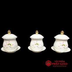 Chén Nước Thờ Bằng Sứ Trắng Sen Hồng Viền Vàng, Nhiều Kích Cỡ 2 chen nuoc tho bang su hoa sen hong vien vang vat pham phat giao la boi 3