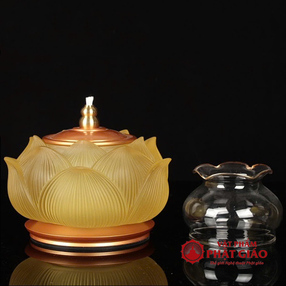 den-dau-luu-ly-hoa-sen-boc-dong-cao-16cm-duong-kinh-15cm-vat-pham-phat-giao-la-boi-5 den dau luu ly hoa sen boc dong cao 16cm duong kinh 15cm vat pham phat giao la boi 5