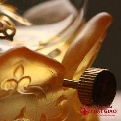 Đèn Dầu Lưu Ly Màu Vàng Hoa Sen Nổi, Cao 16cm 5 den dau luu ly mau vang hoa sen noi cao 16cm vat pham phat giao la boi 4