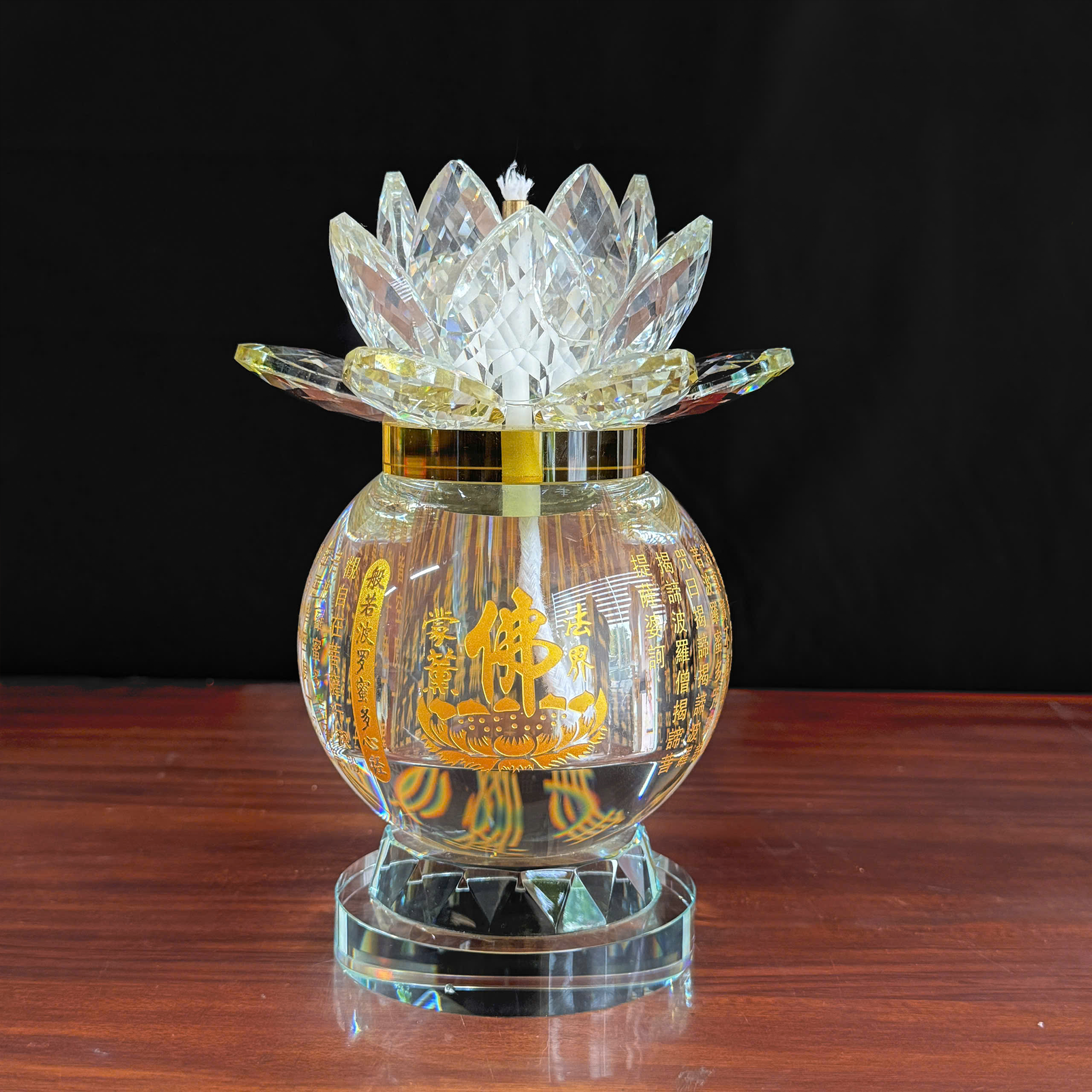 den-dau-pha-le-hoa-sen-mau-trang-in-chu-phat-tam-kinh-cao-14.5cm-19cm-vat-pham-phat-giao-la-boi-1 den dau pha le hoa sen mau trang in chu phat tam kinh cao 14.5cm 19cm vat pham phat giao la boi 1