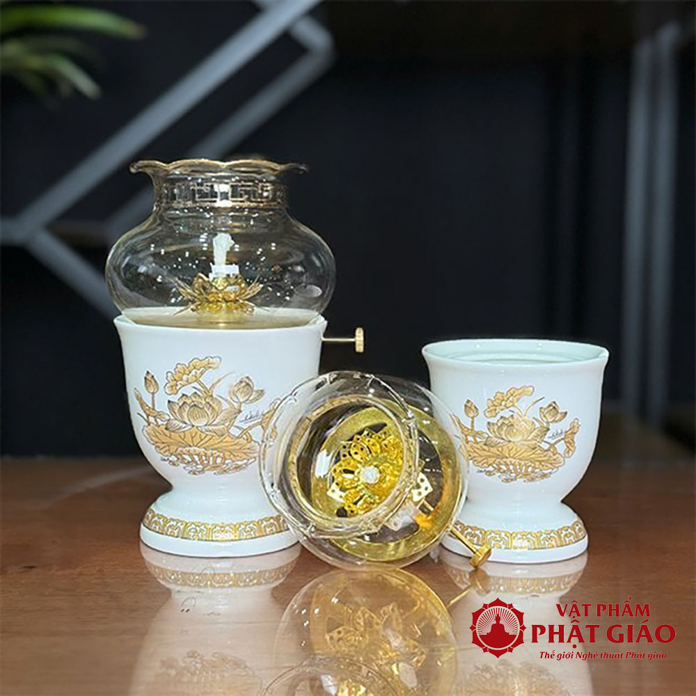 den-dau-su-trang-hoa-sen-vang-cao-15cm-18cm-vat-pham-phat-giao-la-boi-5 den dau su trang hoa sen vang cao 15cm 18cm vat pham phat giao la boi 5