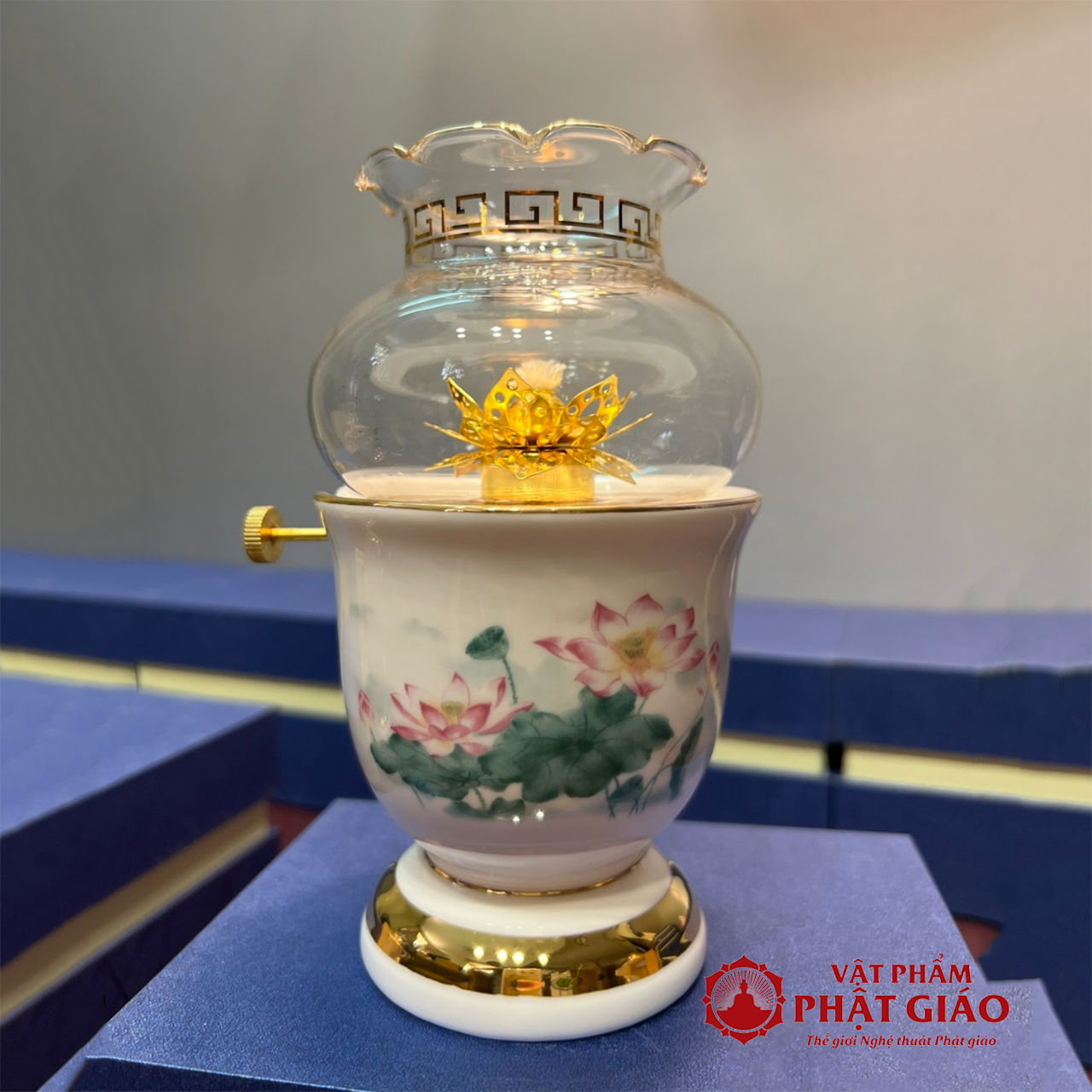 den-dau-su-trang-sen-hong-la-xanh-cao-15cm-18cm-vat-pham-phat-giao-la-boi-4 den dau su trang sen hong la xanh cao 15cm 18cm vat pham phat giao la boi 4