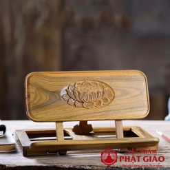 Kệ Kinh Sách Để Bàn Khắc Hoa Sen Màu Gỗ Nhạt 4 ke kinh sach de ban bang go khac hoa sen mau nhat vat pham phat giao la boi 2