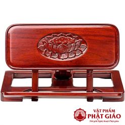 ke kinh sach de ban bang go khac hoa sen vat pham phat giao la boi 2