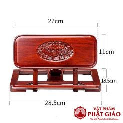 ke kinh sach de ban bang go khac hoa sen vat pham phat giao la boi 7