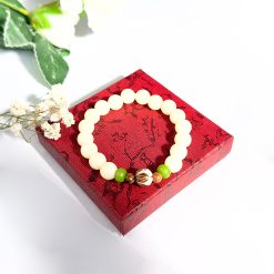 Chuỗi Vòng Đeo Tay Hạt Bồ Đề Charm Hoa Sen Màu Trắng Ngà, 10mm 11 chuoi vong deo tay hat goc bo de charm hoa sen mau trang nga 10mm 2
