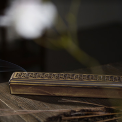 khay dot nhang tram khong tam than gom nap to ong dai 24cm 2