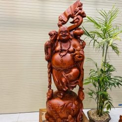 Tượng Di Lặc Vác Gậy Như Ý Gỗ Hương Đá Nguyên Khối Cao 1m7 6 snapedit 1679802682077