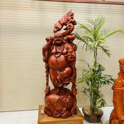 Tượng Di Lặc Vác Gậy Như Ý Gỗ Hương Đá Nguyên Khối Cao 1m7 5 snapedit 1679802728373