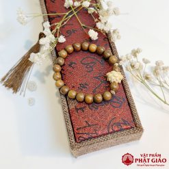 vong tay go dan huong tu nhien charm hoa sen trang nha 1