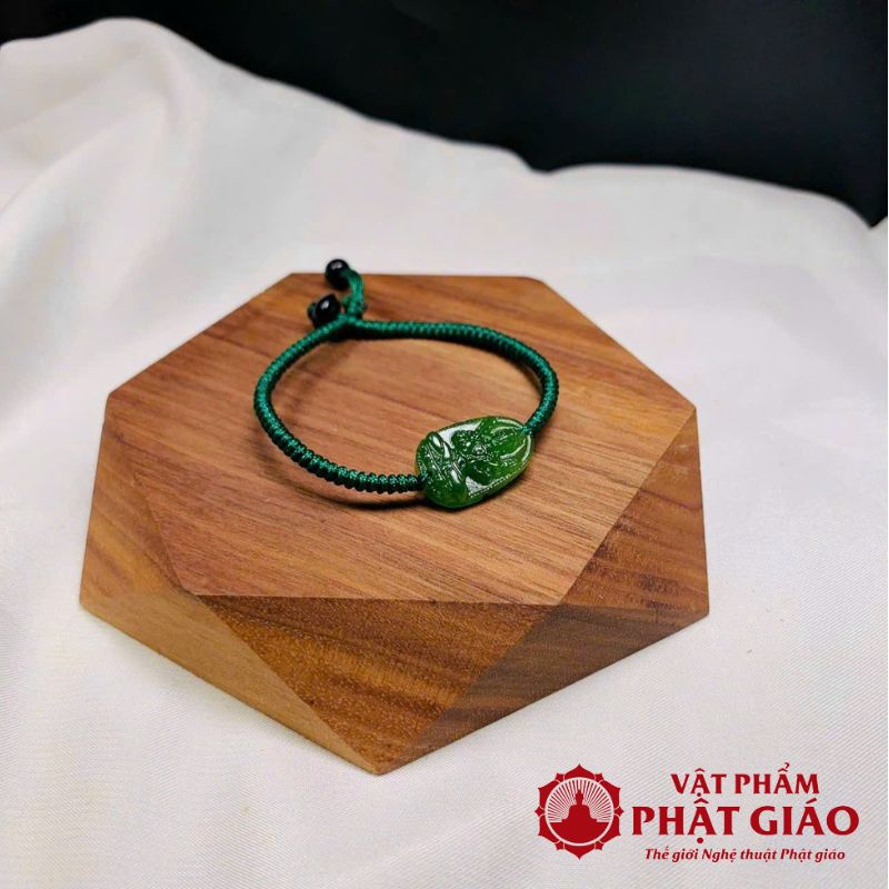 Vòng Tay Mặt Phật Bản Mệnh Đá Ngọc Bích 11 1 17