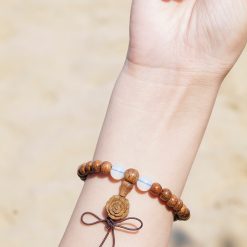 Vòng Tay Trầm Hương Mix Charm Đá Trụ Tròn Tây Tạng Trắng 6mm 11 L1050844 1