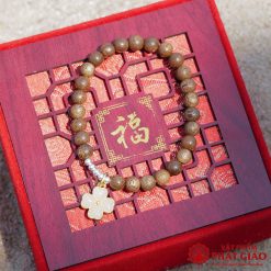 Vòng Tay Trầm Hương Mix Charm Cỏ Bốn Lá 6mm 4 L1060251