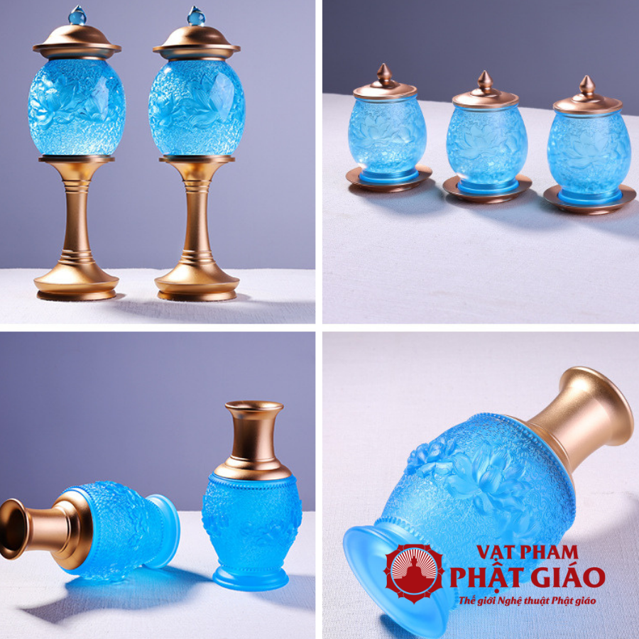 Đôi Đèn Thờ Lưu Ly Họa Tiết Hoa Sen Màu Xanh Coban, Nhiều Kích Cỡ 6 Doi Den Tho Luu Ly Hoa Tiet Hoa Sen Mau Xanh Coban Nhieu Kich Co 6