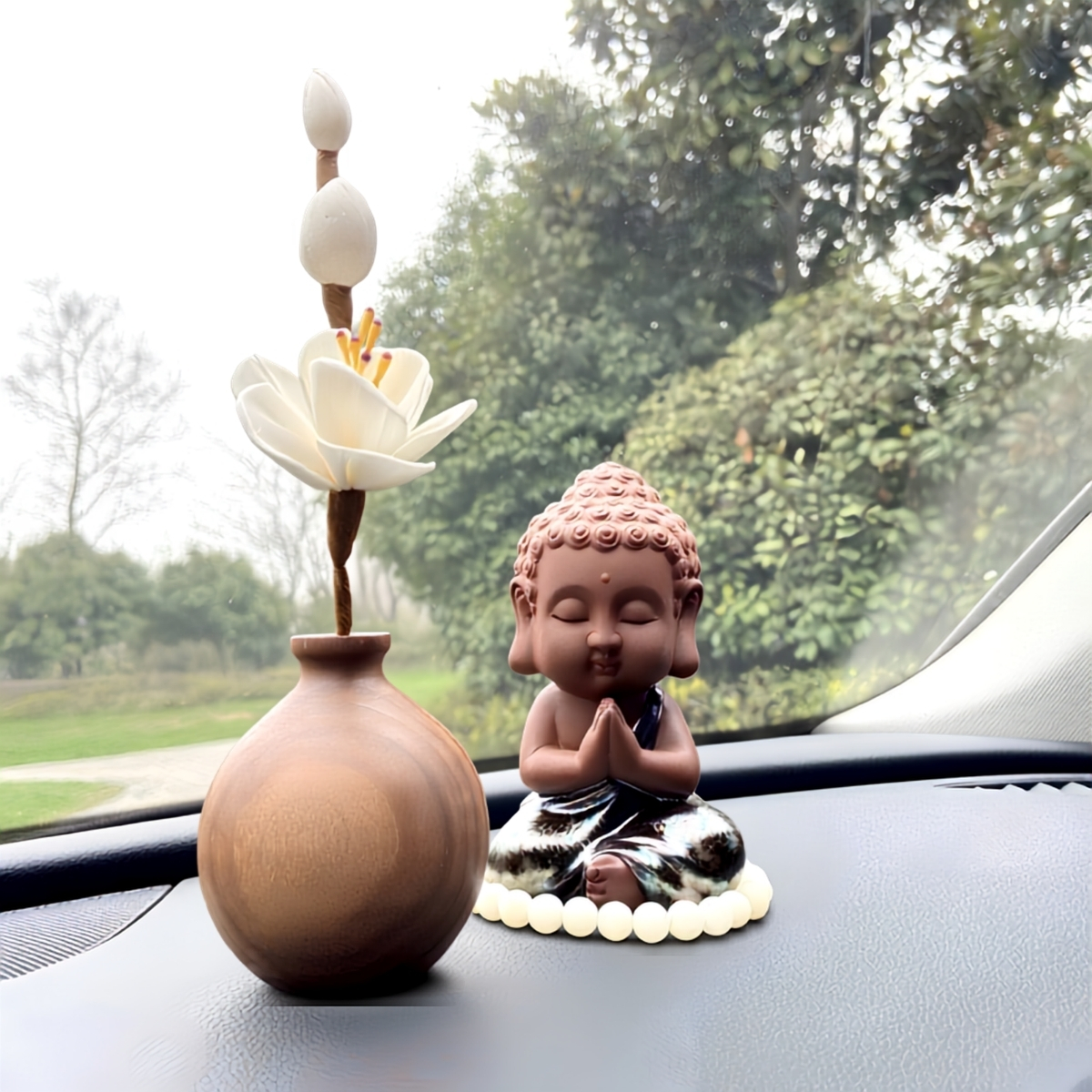 Tượng Phật Thích Ca Bằng Gốm Để Ô Tô, Cao 11cm 1 Tượng Phật Thích Ca Bằng Gốm Để Ô Tô, Cao 11cm