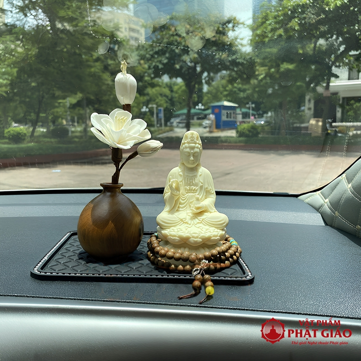 Tượng Phật Bà Quan Âm Để Ô Tô Bằng Ngọc Ngà 4 Tượng Phật Bà Quan Âm Để Ô Tô Bằng Ngọc Ngà - Ảnh 4