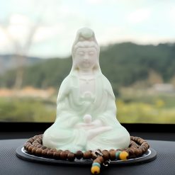Tượng Phật Quan Âm Bồ Tát Sứ Để Taplo Ô Tô